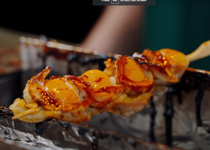 Juicy-looking grilled hotate (scallops) in Enoshima