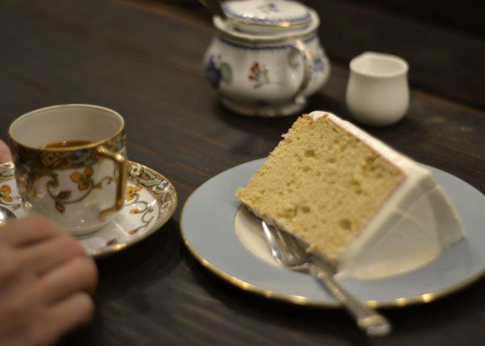 Chiffon cake and a cup of coffee at Satei Hato (Chatei Hato), a cafe in Shibuya
