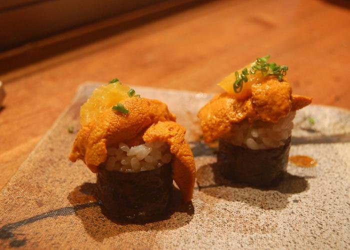 Uni (Japanese sea urchin) sushi