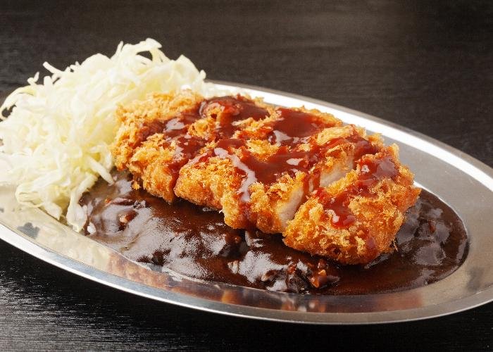 Kanazawa curry, a specialty dish of Ishikawa with a deep-fried pork cutlet on top of the curry