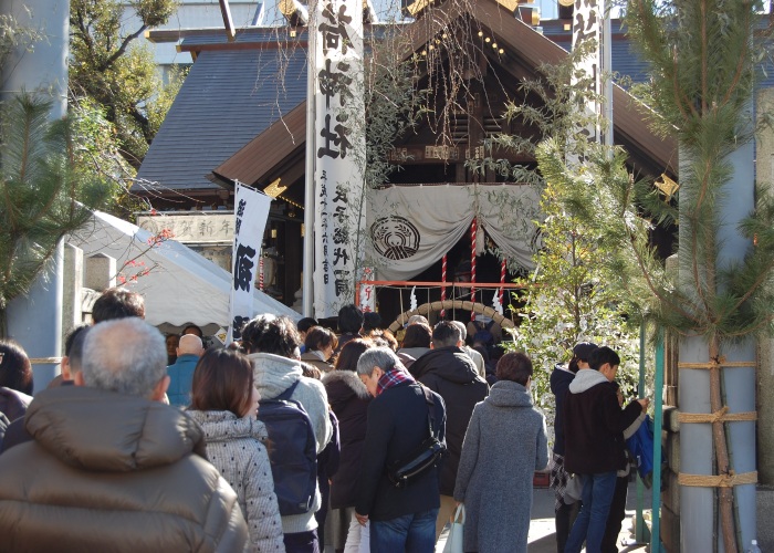 People Queuing up for the First Shrine Visit of the Year in New Year, Hatsumode