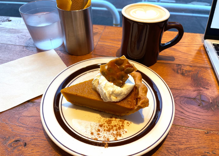 Pumpkin pie and cafe latte from Nostalgia Cafe in Nakano