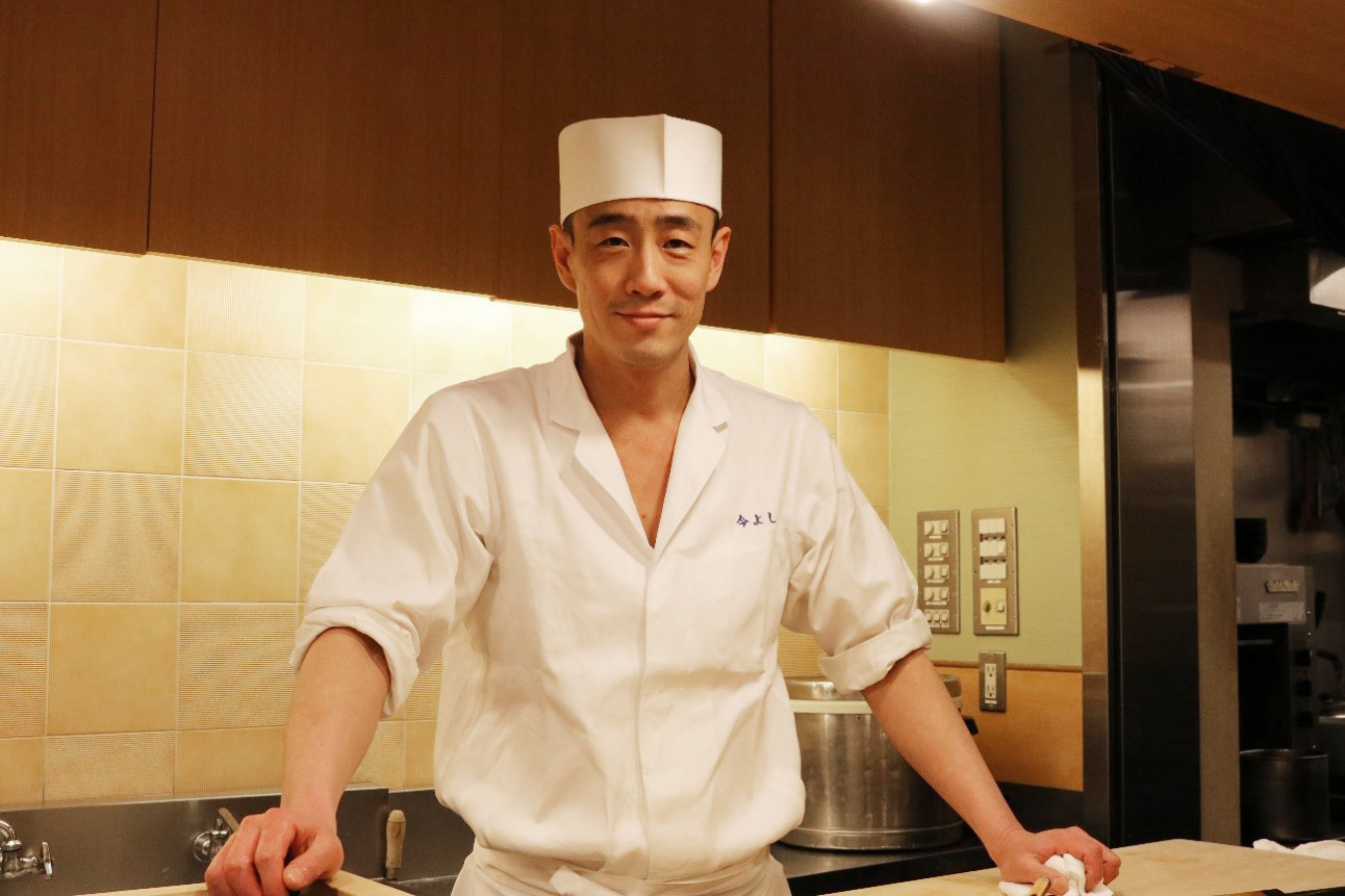 Chef Imai from Imayoshi Sushi caters for a wide range of dietary preferences with his omakase sushi sets in Tokyo