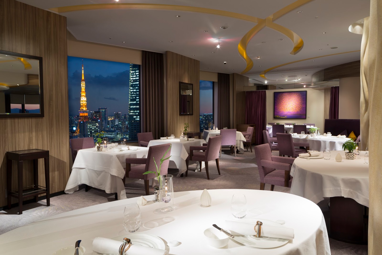 Reserve Pierre Gagnaire Michelin Restaurant in Tokyo