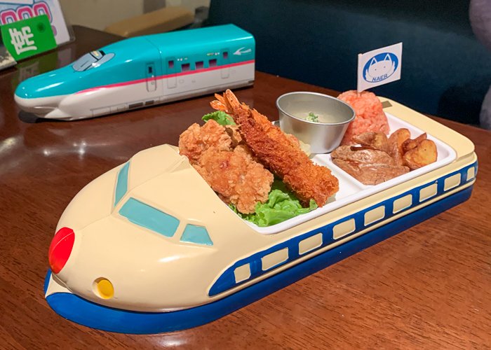 A cute lunch presented in a train-shaped box