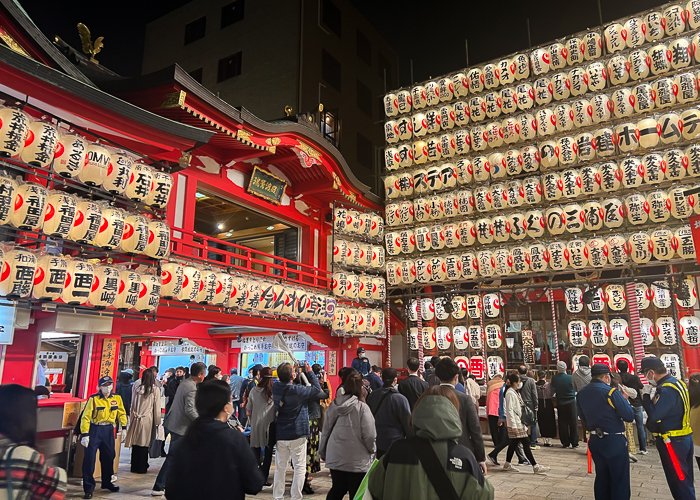 lanterns hung up for the Tori-no-Ichi event at Asakusa Otori Shrine