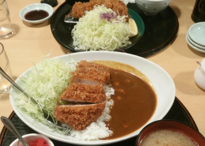Tonkatsu with rice and cabbage