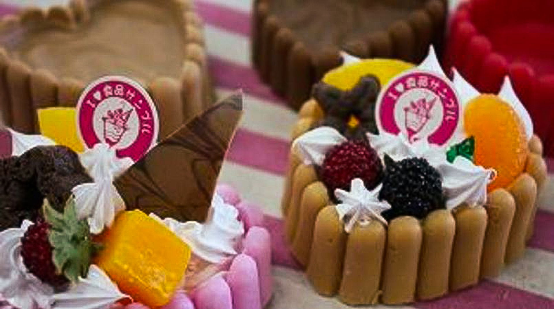 An example of some of the sample foods you can make in this plastic cake workshop in Fukuoka.