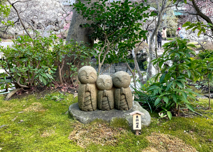 Jizo statues at Hasedera Temple in Kamakura