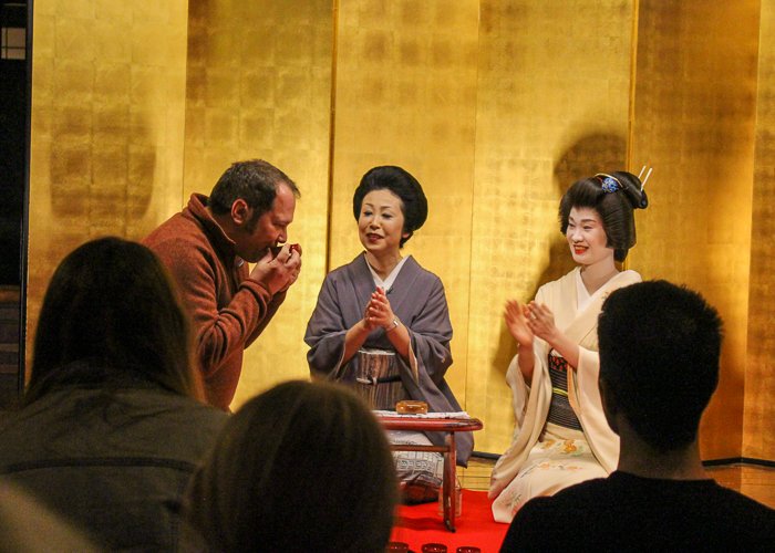geisha performance