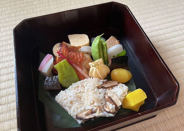 Authentic Five-Course Traditional Cuisine & Tea Ceremony 9