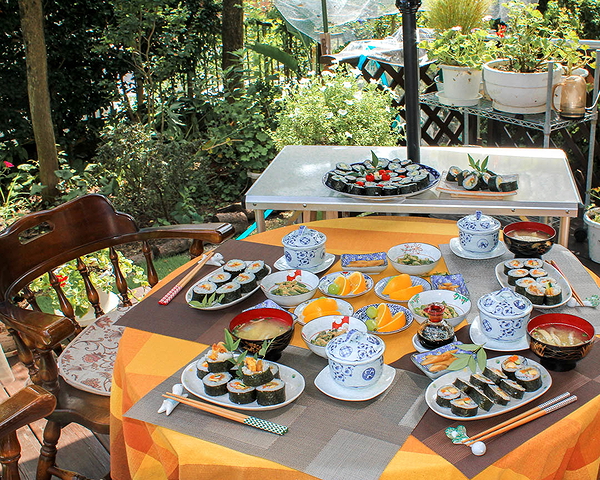 Maki Zushi Rolled Sushi Cooking Class in a Japanese Home 10