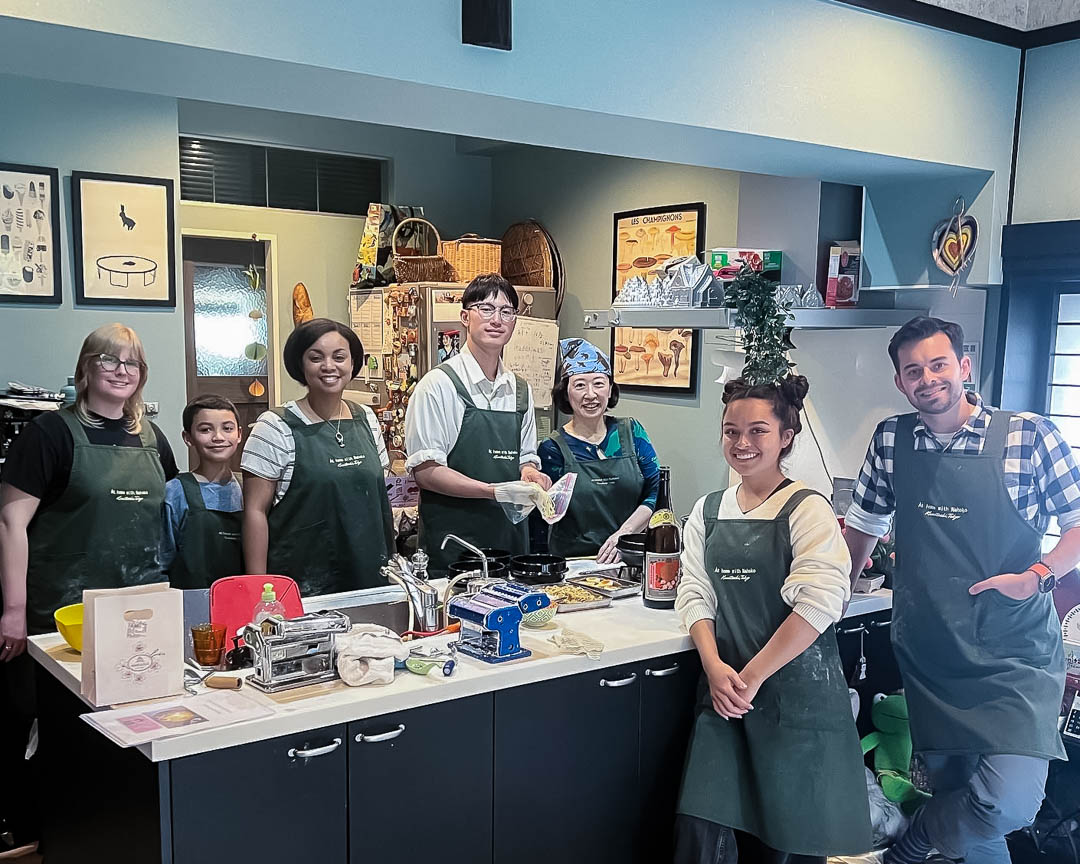 Chicken/Gluten-Free/Vegan/Halal Ramen Making Class in Tokyo