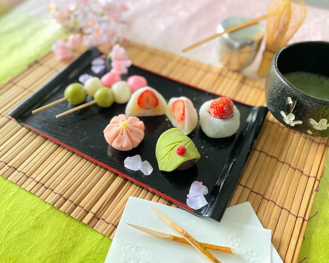 Making mochi the easy way - Japanese Build a Meal Food Blog