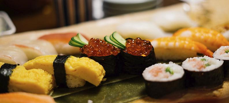 A variety of fresh sushi, from nigiri to gunkan and beyond.