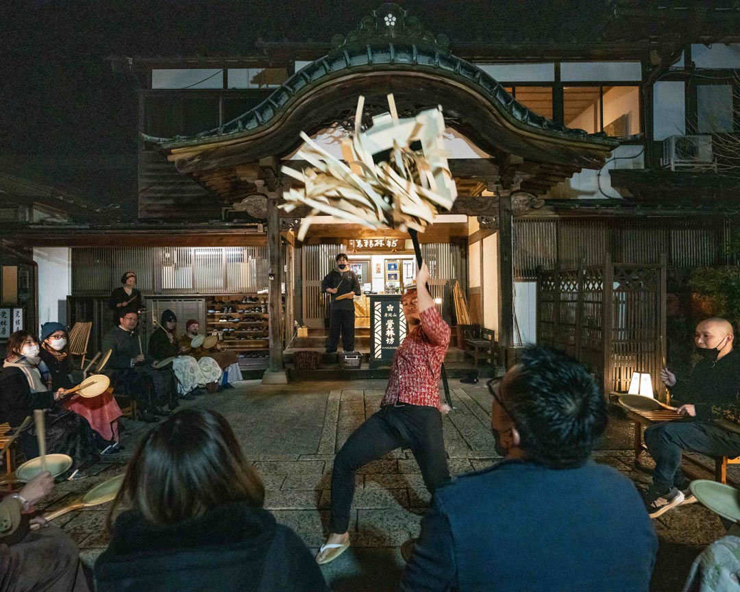 The festival activities and dancing of Kakurinbo.