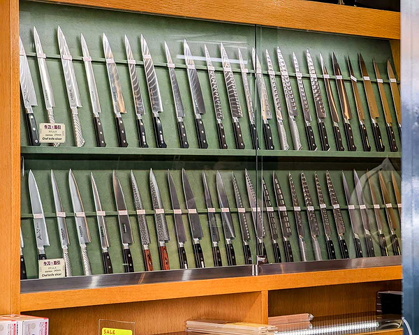 Culture and Cookware: Asakusa Kitchen Knife Shopping Tour 4