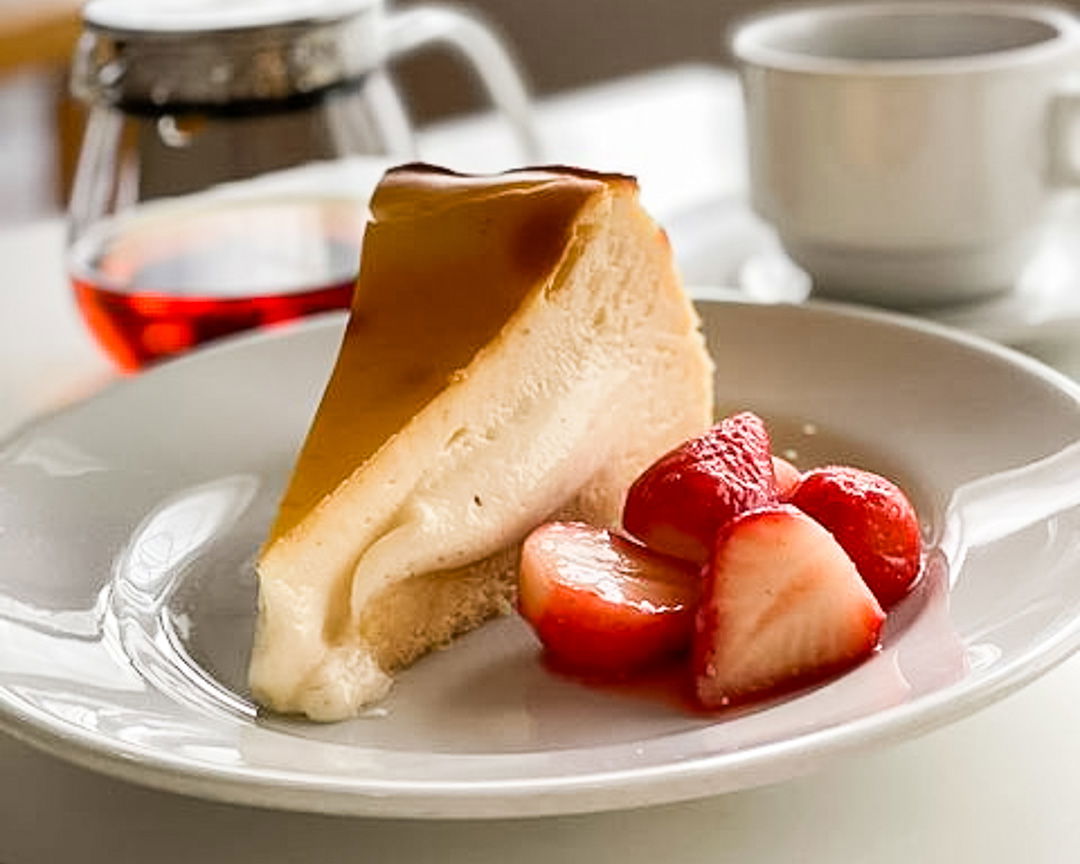 Photo of one slice of cheesecake at Kew Kyoto