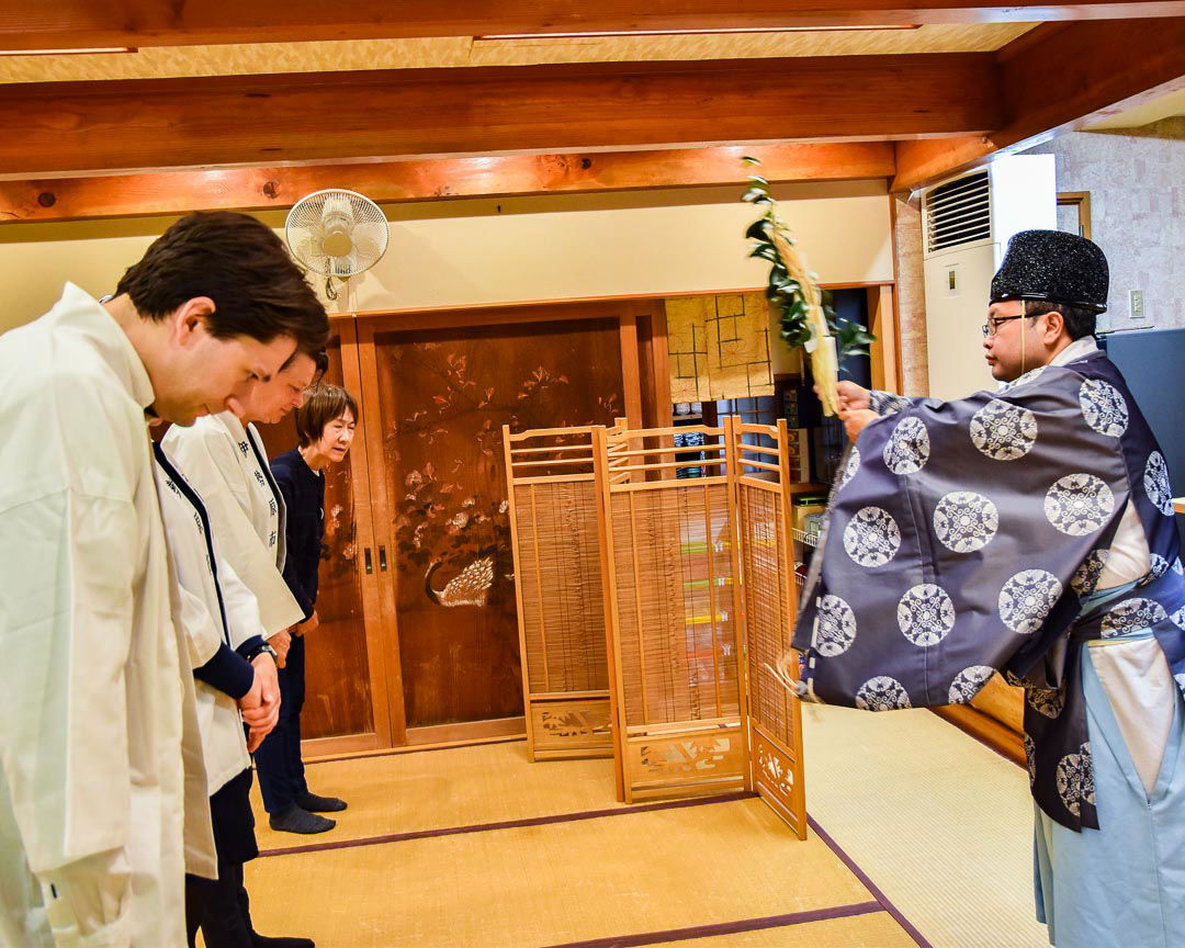 A spiritual moment at Meguro Ryokan.