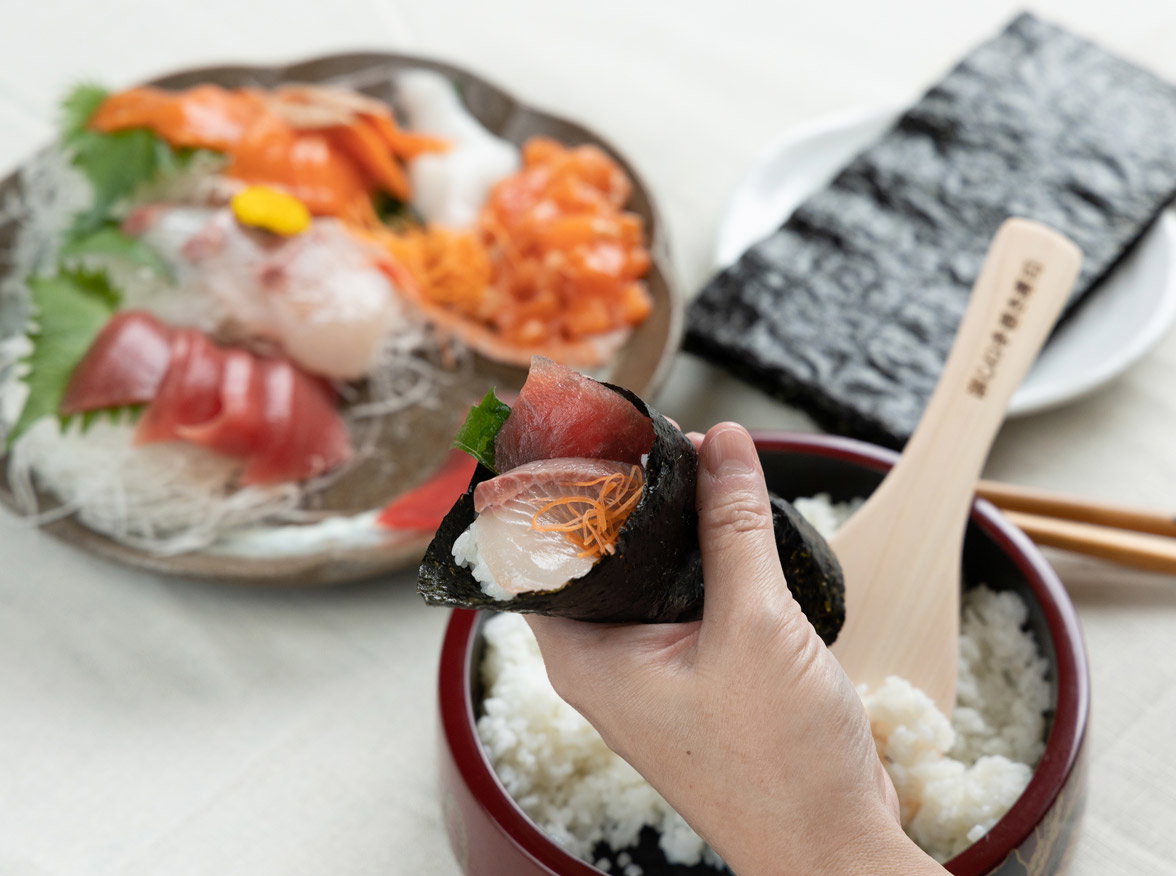 Hand-Rolled Sushi Party Gift Set