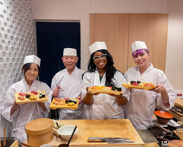 Sushi-Making Class with Professional Chef in Tokyo 1