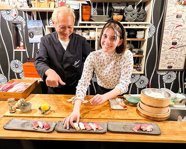 Tsukiji Market Tour and Sushi-Making Class with Pro Chef 9