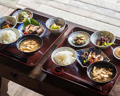 Brewery Town Walk & Buddhist Temple Cooking in Kinomoto 10