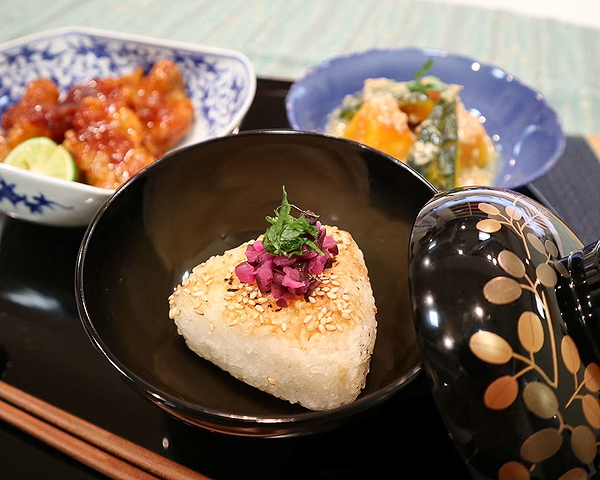 Japanese Cooking: Fried Onigiri, Pork Soup, and Karaage 4