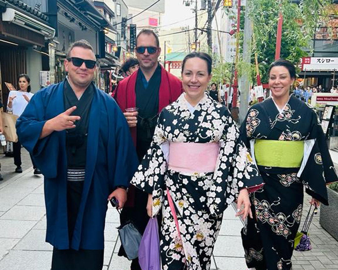 Four guests wearing kimono as part of this Asakusa day tour.