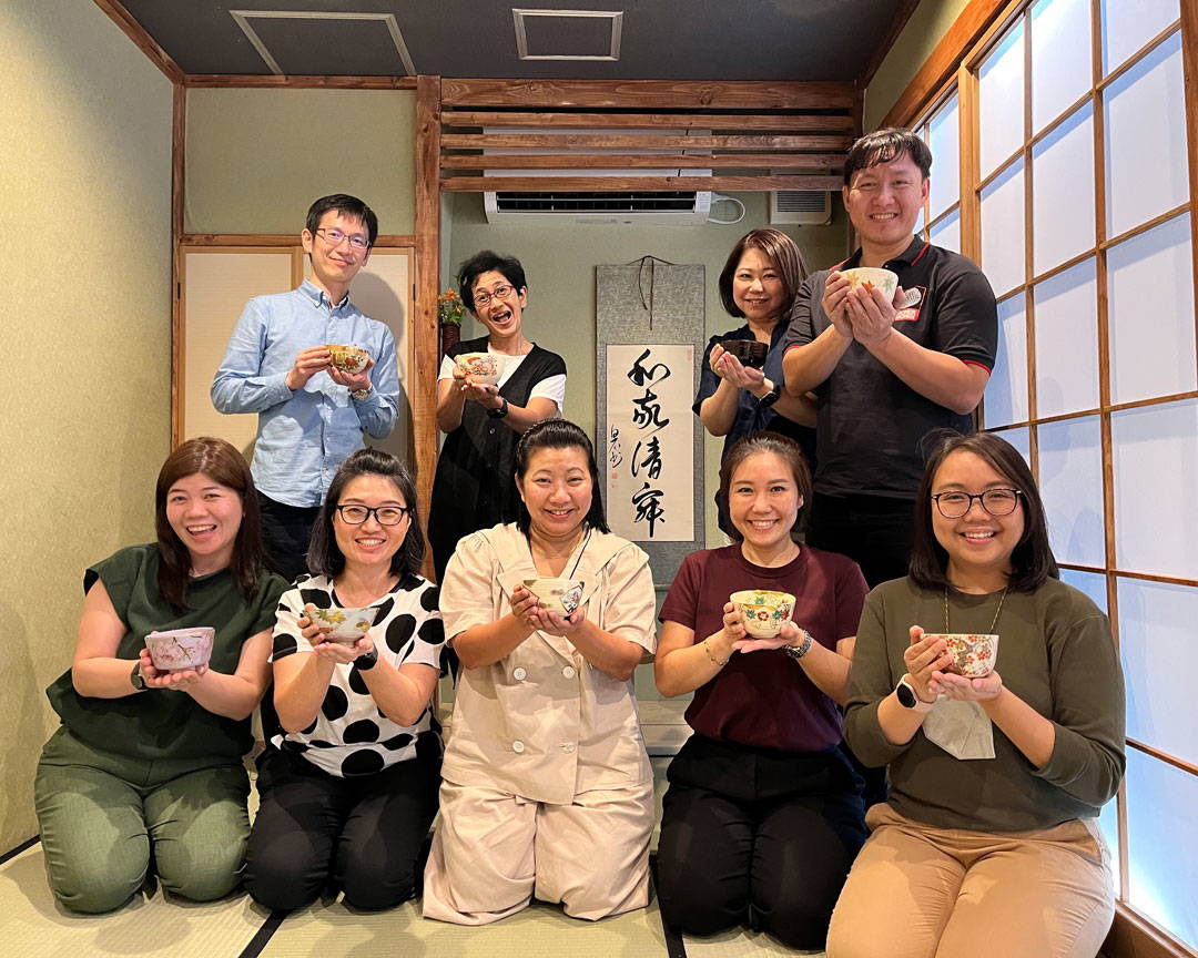 Osaka Tea Ceremony, Tasting, & Culture Tour  5
