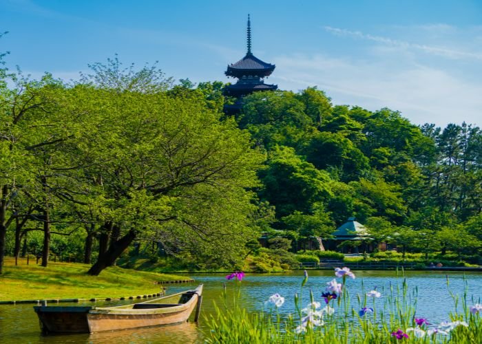 A picture of the pond at Senkeien Garden in Yokohama