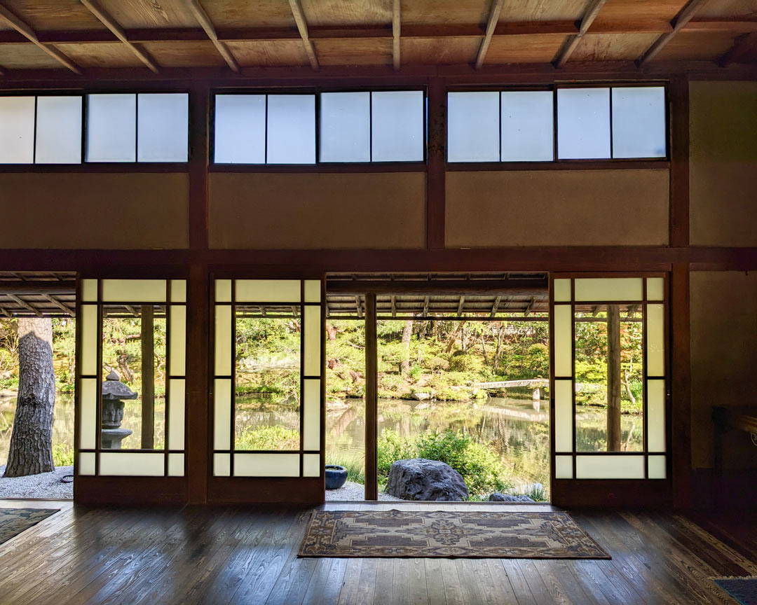 Private Tea Ceremony in a Japanese Painter's Garden 4