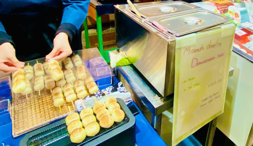 Private Nishiki Market Food Tour in Kyoto 1