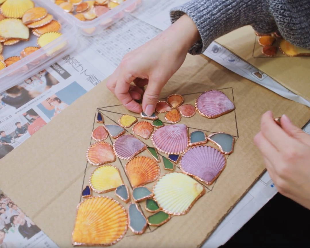 Fresh Seafood & Scallop Shell Lampshade Workshop in Ehime 1