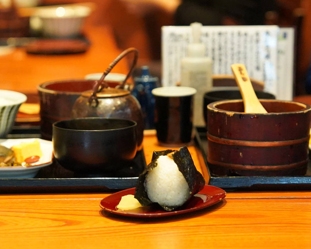 Japanese Breakfast and Shinjuku Gyoen Morning Tour 2