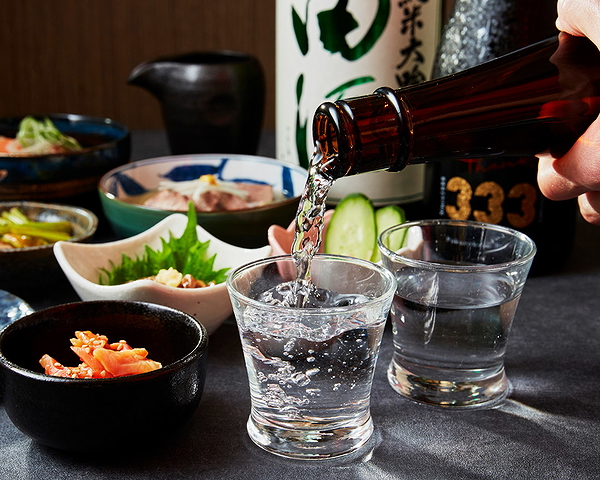 Sake Pairing & Izakaya Foods in Tokyo (Ramen, Wagyu Sushi) 1
