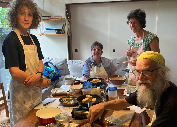 A family take a Japanese home cooking class in Kyoto.