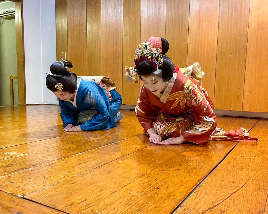 Afternoon Tea & Wagashi With Geisha Performance in Tokyo 4
