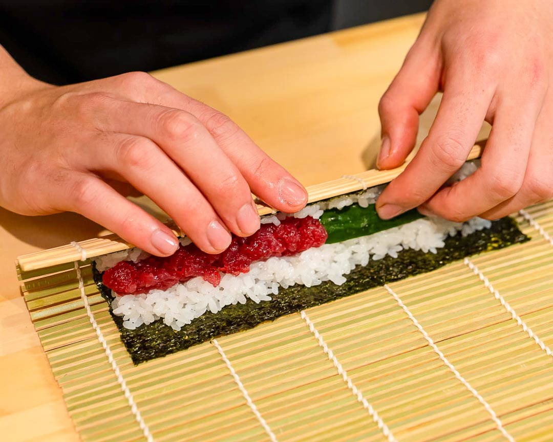 Sushi Making Class in a Professional Kitchen Studio (Tokyo) 7