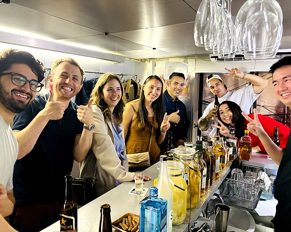 Shinjuku and Kabukicho Private Food Tour w/ Sushi & Ramen 10