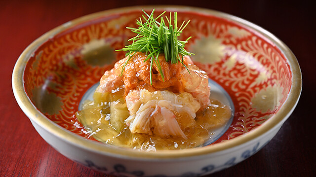 A luxurious seafood dish served at Jushu.