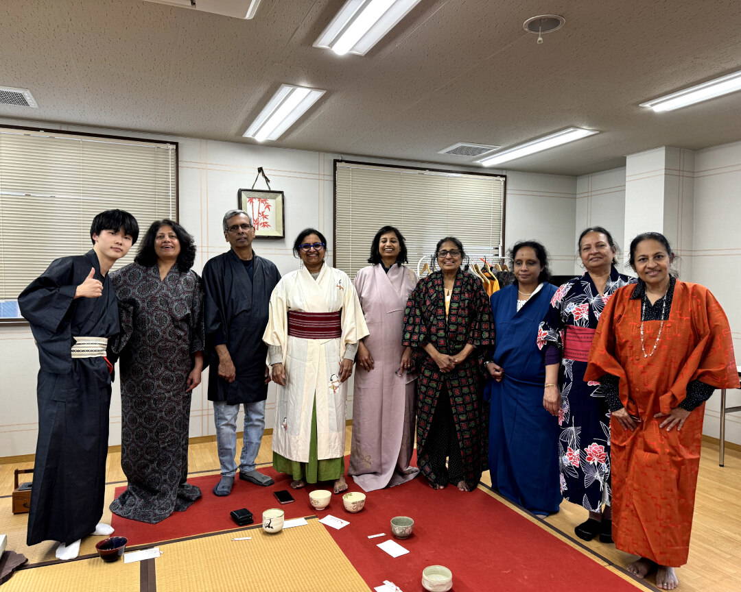 Osaka Calligraphy Class and Tea Ceremony Experience 5