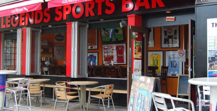 sports bar patio