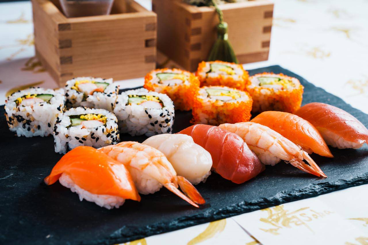 Sushi-Making Experience in Tokyo (Cooking Class in Asakusa) 2