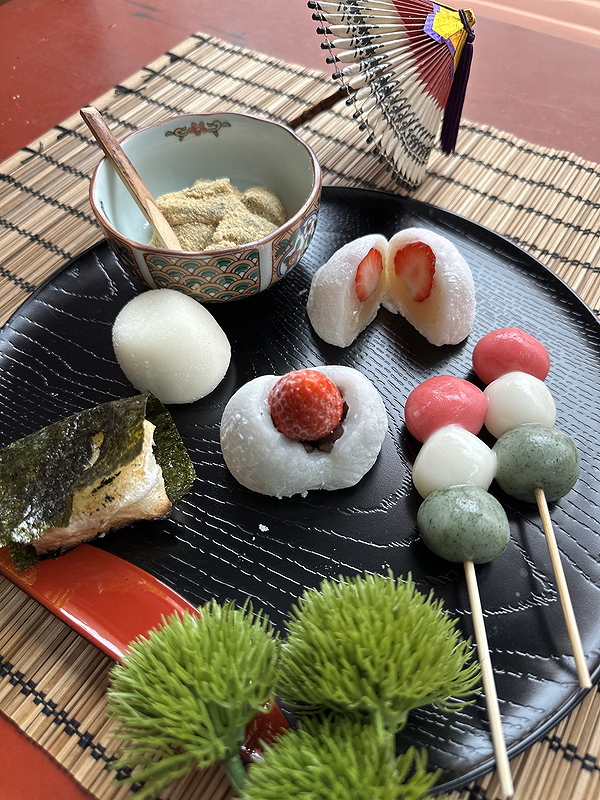 Make Daifuku & Dango, Enjoy 5 Kinds of Mochi Sweets (Tokyo) 4