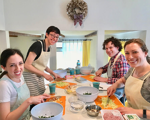Tokyo Private Gyoza Cooking Class & Local Market Tour 1