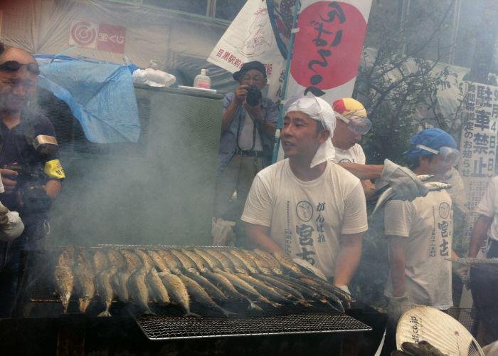 Sanma fish grilling during the Sanma Matsuri in Meguro