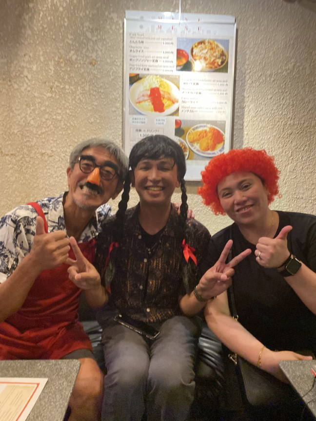 Snack Bar Hopping in Harajuku: Eat, Drink and Play Games 8