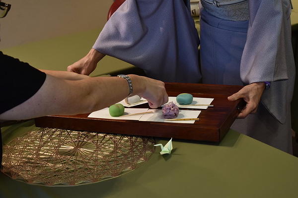 Traditional Hiroshima: Japanese Tea Ceremony & Bento Lunch 1