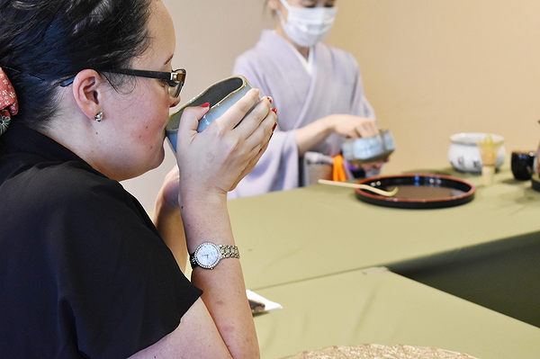 Tea Ceremony in a 100-Year-Old Hiroshima Confectionery Shop 1